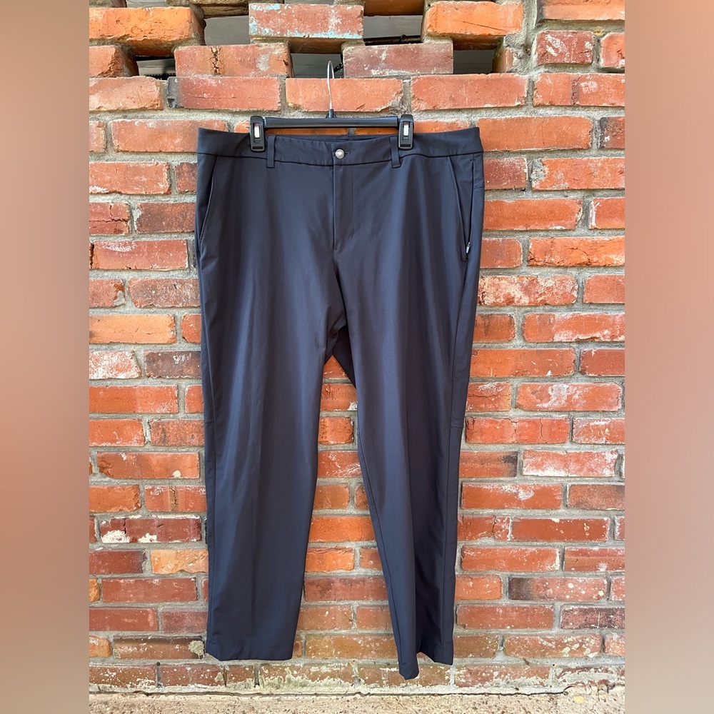 Men’s Lululemon Commission Pant Size 40